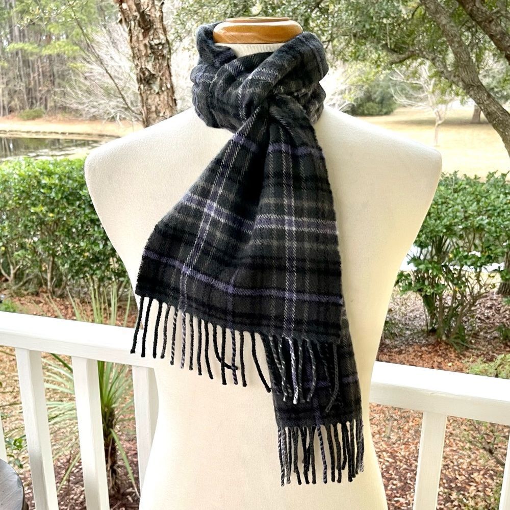 Lochcarron of Scotland 100% Lambswool Scarf.